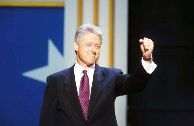 BILL CLINTON 10 SANDY Jan. 1, 2011 - BILL CLINTON AT THE DEMOCRATIC NATIONAL CONVENTION IN CHICAGO 8 29 1996. 17280. JAMES COLBURN Copyright: xJamesxColburnx