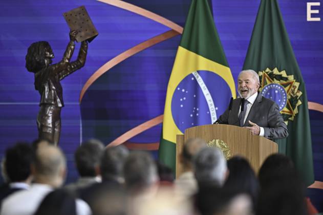 BRASiLIA, DF - 11.08.2025: PRESIDENTE LULA ENTREGA PRÃªMIO MEC - Photo, President Lula during the award ceremony. This Monday (11) President Lula da Silva, participates in the MEC Brazilian Education Award ceremony at the Planalto Palace. x2785315x  TonxMolina