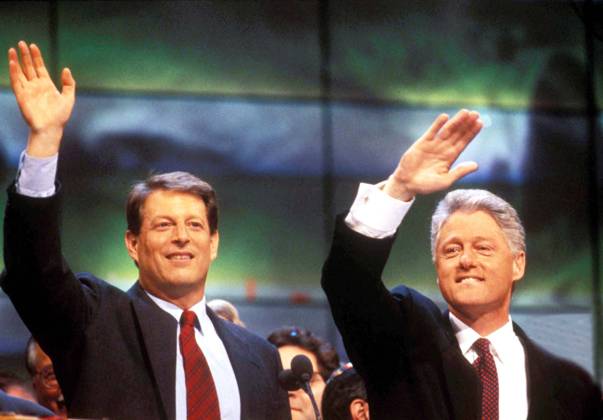 B CLINTON 09258 PART 32 SW Apr. 20, 2011 - BILL CLINTON WITH AL GORE AT THE DEMOCRATIC NATIONAL CONVENTION, CHICAGO 8 29 1996. MARK DOBRZYCKI Copyright: xJamesxColburnx