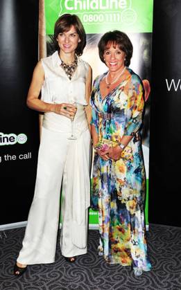 Fiona Bruce and Esther Rantzen The NSPCC Childline Dinner, held at the Savoy Hotel London, England - 21.10.10, London, United Kingdom WENN 3059994.jpg