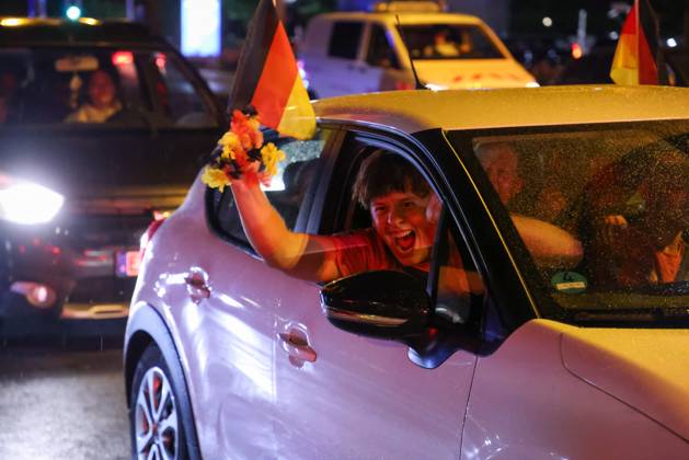 Germany v Denmark: Round of 16 - UEFA EURO 2024 DORTMUND, GERMANY - JUNE 29: German fans celebrates by forming car convoys after Germany defeats Denmark in the UEFA EURO 2024 round of 16 match at Football Stadium Dortmund on June 29, 2024 in Dortmund, Germany. Germany World. Editorial use only. Please get in touch for any other usage. Copyright: x2025xAnadoluxKadirxİlboÄüax