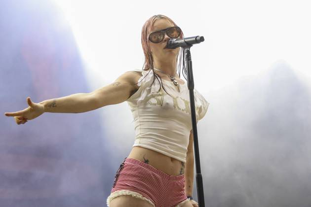 Wet Leg performs live at Green Man Festival , Brecon Beacons, Wales, UK, on 15 August 2025 Hester Chambers of Wet Leg performs live at Green Man Festival , Brecon Beacons, Wales, UK, on 15 August 2025, Credit:David Wala Avalon Wales, Powys, Brecon Beacons National Park Copyright: xDavidxWalax xAvalonx 1029631932