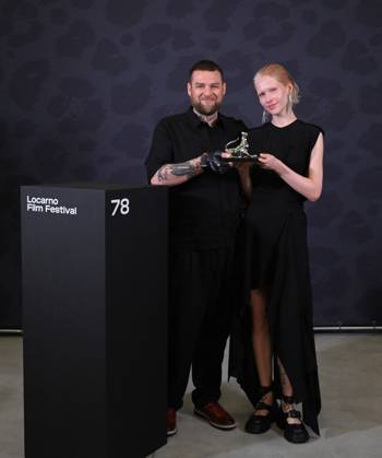 Locarno Film Festival - Award Ceremony Photocall Haryaimbro and Mahal Senkovtor posing with the Pardo d Oro Award during the 78th Locarno Film Festival on August 16, 2025 in Locarno, Switzerland. Photo by Nick Zonna IPA ABACAPRESS.COM Locarno Switzerland  Copyright: xZonnaxNick IPA ABACAx