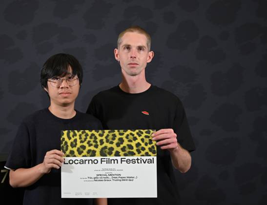 Locarno, Switzerland: Locarno, Swiss Locarno Film Festival 2025 Photocall Award Ceremony Locarno78 photocall with Locarno78 winners In the photo: Nicolas Graux, Tr??ng Minh QuÃ½ by TOC, GI?Y VÃÄ NU?C¦ (HAIR, PAPER, WATER¦) Special Mentions Pardo Verde Locarno Switzerland  - ZUMAp169 20250816_zea_p169_220 Copyright: xNickxZonnax