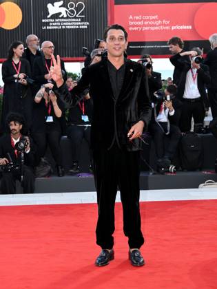 Venice, 82nd Venice International Film Festival 2025 - Evening 4 - KINEO AWARD red carpet Pictured: Corrado Fortuna  Copyright: xAlbertoxTerenghi PoolxPhotoxEventsx06x xipa-agency.netx xPoolxPhotoxEventsx06x IPA_Agency_IPA63696540