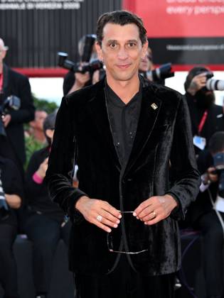 Venice, Italy: Venice, 82nd Venice International Film Festival 2025 - Evening 4 - KINEO AWARD red carpet Pictured: Corrado Fortuna Venice Italy  - ZUMAp169 20250830_zea_p169_2409 Copyright: xAlbertoxTerenghi PoolxxEvenx