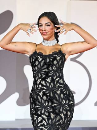 Venice, 82nd Venice International Film Festival 2025 - Evening 5 - Red Carpet Filming Italy Venice Award . Pictured: Georgina Rodriguez  Copyright: xManuelexMangiarottix xipa-agency.netx xPoolxPhotoxEventsx06x IPA_Agency_IPA63785572
