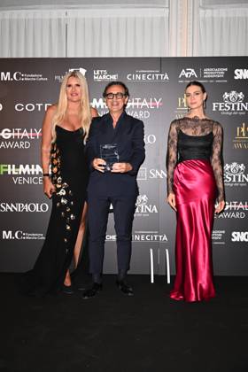 Venice, 82nd Venice International Film Festival 2025 - Evening 5 - Filming Italy Awards Ceremony. Pictured: Tiziana Rocca, Giovanni Esposito, and Sveva Mariani  Copyright: xManuelexMangiarotti PoolxPhotoxEventsx06x xipa-agency.netx xManuelexMangiarotti PoolxPhotoxEx IPA_Agency_IPA63793966