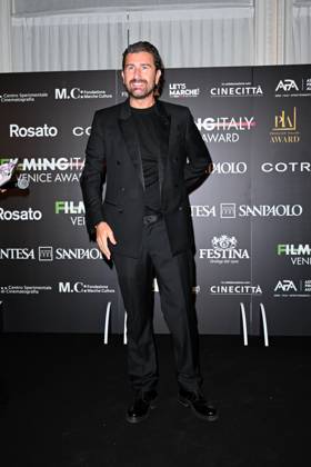 Venice, 82nd Venice International Film Festival 2025 - Evening 5 - Filming Italy Awards Ceremony. Pictured: Alessandro Siani  Copyright: xManuelexMangiarotti PoolxPhotoxEventsx06x xipa-agency.netx xManuelexMangiarotti PoolxPhotoxEx IPA_Agency_IPA63794213