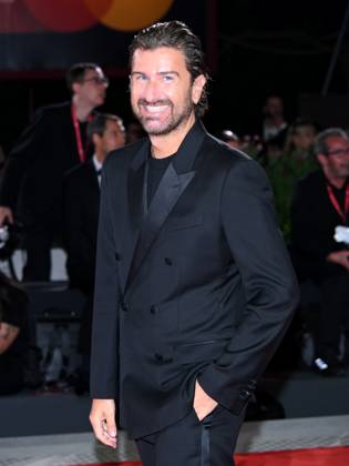 Venice, 82nd Venice International Film Festival 2025 - evening 5 - red carpet Filming Italy Venice Award Pictured: Alessandro Siani  Copyright: xAlbertoxTerenghi PoolxPhotoxEventsx06x xipa-agency.netx xPoolxPhotoxEventsx06x IPA_Agency_IPA63803614