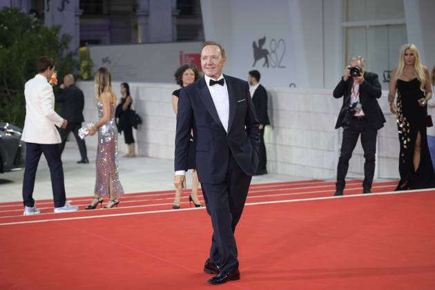 Filming Italy Venice Award red carpet in Venice Lido - 31 Aug 2025 Kevin Spacey attends the red carpet of Filming Italy Venice Award at 82nd Venice Film Festival at Palazzo del Cinema. Venice Lido Italy Copyright: xMarioxCartellix xSOPAxImagesx _DSC4740