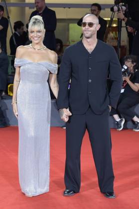 Filming Italy Venice Award red carpet in Venice Lido - 31 Aug 2025 Micaela Ramazzotti (l) and Clauio Pallitto (r) attend the red carpet of Filming Italy Venice Award at 82nd Venice Film Festival at Palazzo del Cinema. Venice Lido Italy Copyright: xMarioxCartellix xSOPAxImagesx _DSC4868