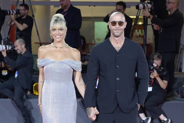 Filming Italy Venice Award red carpet in Venice Lido - 31 Aug 2025 Micaela Ramazzotti (l) and Clauio Pallitto (r) attend the red carpet of Filming Italy Venice Award at 82nd Venice Film Festival at Palazzo del Cinema. Venice Lido Italy Copyright: xMarioxCartellix xSOPAxImagesx _DSC4870