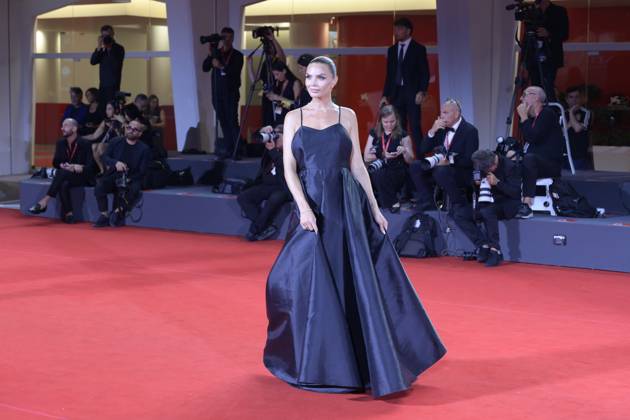 Filming Italy Venice Award red carpet in Venice Lido - 31 Aug 2025 Kim Feenstra attends the red carpet of Filming Italy Venice Award at 82nd Venice Film Festival at Palazzo del Cinema. Venice Lido Italy Copyright: xMarioxCartellix xSOPAxImagesx _DSC5017