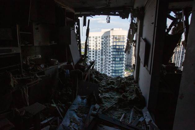 Russian drone attack in residential building of Kyiv KYIV, UKRAINE - JULY 13: An inside view of the damaged residential building after Russian drone attack in Kyiv, Ukraine amid Russia-Ukraine war on July 13, 2023. Ukraine World. Editorial use only. Please get in touch for any other usage. Copyright: x2025xAnadoluxOleksiixChumachenkox