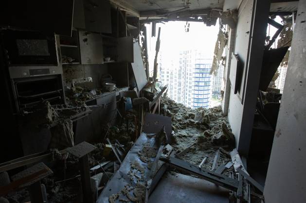Russian drone attack in residential building of Kyiv KYIV, UKRAINE - JULY 13: An inside view of the damaged residential building after Russian drone attack in Kyiv, Ukraine amid Russia-Ukraine war on July 13, 2023. Ukraine World. Editorial use only. Please get in touch for any other usage. Copyright: x2025xAnadoluxOleksiixChumachenkox