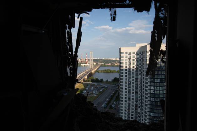 Russian drone attack in residential building of Kyiv KYIV, UKRAINE - JULY 13: An inside view of the damaged residential building after Russian drone attack in Kyiv, Ukraine amid Russia-Ukraine war on July 13, 2023. Ukraine World. Editorial use only. Please get in touch for any other usage. Copyright: x2025xAnadoluxOleksiixChumachenkox