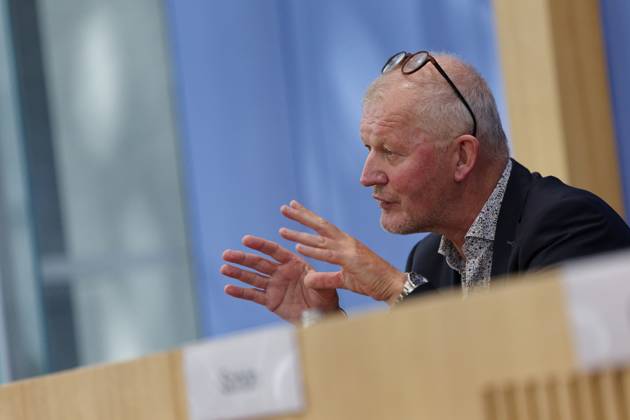 Digital-Expertenkommission Kinder- und Jugendschutz 2025-09-04 Deutschland, Berlin Die Bundesbildungsministerin stellt die vor ihr ins Leben gerufene Expertenkommission Kinder- und Jugendschutz in der digitalen Welt vor. Im Bild Prof. Dr. Olaf Köller, Co-Vorsitzender der Expertenkommission Kinder- und Jugendschutz in der digitalen Welt.