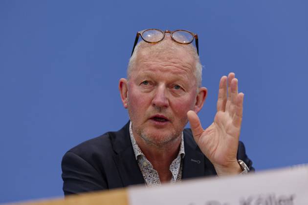 Digital-Expertenkommission Kinder- und Jugendschutz 2025-09-04 Deutschland, Berlin Die Bundesbildungsministerin und Bundesministerin für Familie, Senioren, Frauen und Jugend stellt die vor ihr ins Leben gerufene Expertenkommission Kinder- und Jugendschutz in der digitalen Welt vor. Im Bild Prof. Dr. Olaf Köller, Co-Vorsitzender der Expertenkommission Kinder- und Jugendschutz in der digitalen Welt.