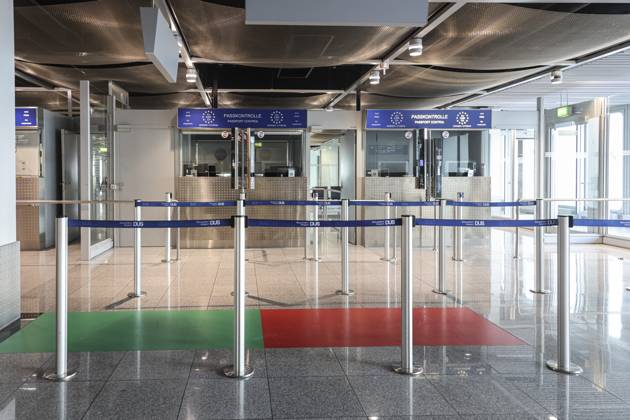Border Control At Dusseldorf Airport Border Control and passport control signs and post in the terminal building after the gates at Dusseldorf International Airport. Signs showing the Border Control with an illustration of a border police officer, European flag with the stars, All Passports and the EU, EWR, CH symbols and text in German and English before a border control used for out of the EU or Schengen Zone departures and arrivals. Düsseldorf Airport, Germany on August 2025 Dusseldorf Germany  Copyright: xNicolasxEconomoux originalFilename: economou-notitle250830_npKqJ.jpg