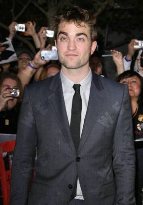 Robert Pattinson The Twilight Saga: Breaking Dawn - Part 1 World Premiere held at Nokia Theatre L.A. Live Los Angeles, California - 14.11.11, Los Angeles, California, United States Adriana M. Bar 3610562
