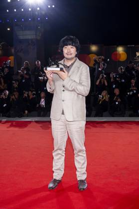 82nd Venice Film Festival Red carpet winners Palazzo del Cinema - Venice Lido, Italy Akio Fujimoto 82nd Venice Film Festival Red carpet winners Palazzo del Cinema - Venice Lido, Italy 6th September 2025  Copyright: xALFONSOxCATALANO SGPITALIAx