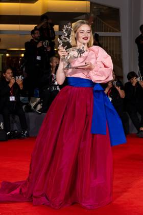 82nd Venice Film Festival Red carpet winners Palazzo del Cinema - Venice Lido, Italy Luna Wedler 82nd Venice Film Festival Red carpet winners Palazzo del Cinema - Venice Lido, Italy 6th September 2025  Copyright: xMAXxMONTINGELLI SGPx