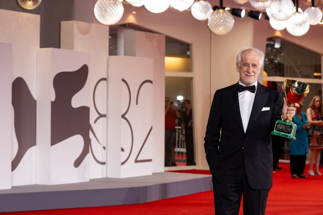 82nd Venice Film Festival Red carpet winners Palazzo del Cinema - Venice Lido, Italy Toni Servillo 82nd Venice Film Festival Red carpet winners Palazzo del Cinema - Venice Lido, Italy 6th September 2025  Copyright: xMAXxMONTINGELLI SGPx