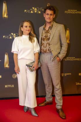 abb Bernd Hermes Beste Kamera Information mit Partnerin zu Gast auf dem roten Teppich bei der Nacht der Kreativen - Der Deutsche Fernsehpreis 2025 in der Flora am 09.09.2025 in Koeln NRW Deutschland