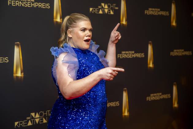 abb Gisa Flake Schauspielerin zu Gast auf dem roten Teppich bei der Nacht der Kreativen - Der Deutsche Fernsehpreis 2025 in der Flora am 09.09.2025 in Koeln NRW Deutschland