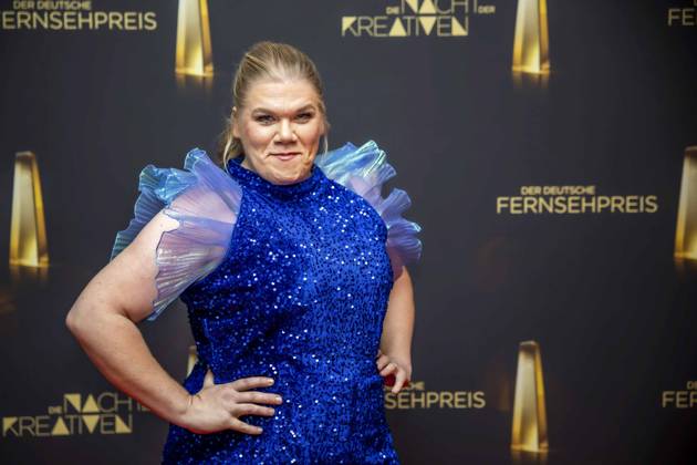abb Gisa Flake Schauspielerin zu Gast auf dem roten Teppich bei der Nacht der Kreativen - Der Deutsche Fernsehpreis 2025 in der Flora am 09.09.2025 in Koeln NRW Deutschland
