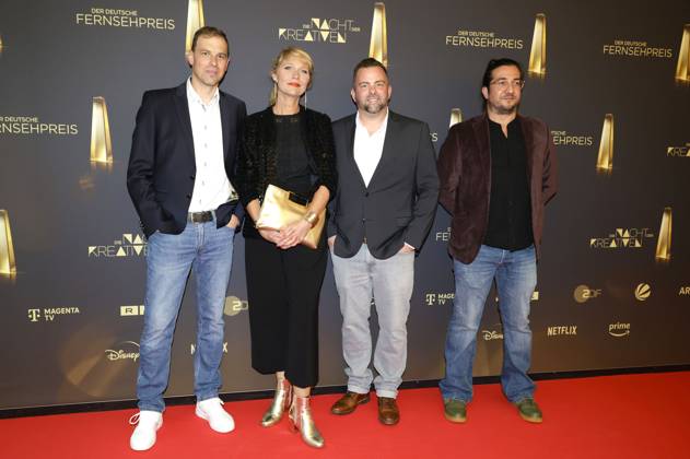 Mathias Blank, Katrin Hampus, Gast und Arkin Atacan bei der Verleihung des Deutschen Fernsehpreises 2025 - Die Nacht der Kreativen in der Flora. Köln, 09.09.2025