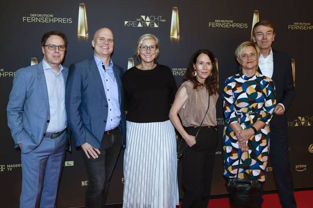 Alexander Bickel, Gast, Karin Kuhn, Daniela Zentner, Ellen Ehni und Jörg Schönenborn bei der Verleihung des Deutschen Fernsehpreises 2025 - Die Nacht der Kreativen in der Flora. Köln, 09.09.2025