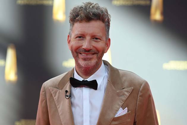 Thorsten SCHORN, Moderator, Roter Teppich, Red Carpet Show, Ankunft, arrival, Verleihung des Deutschen Fernsehpreises, Der Deutsche Fernsehpreis 2025, Deutscher Fernsehpreis 2025 in den MMC Studios Koeln, am 10.09.2025.