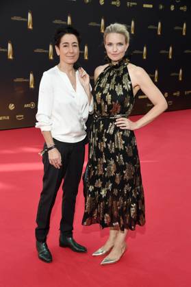 Dunja Hayali und Sarah Tacke bei der Verleihung des Deutschen Fernsehpreises 2025 in den MMC Studios. Köln, 10.09.2025