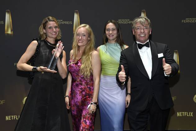Svenja Jung, Katharina Heyer, Mercedes Müller und Andre Eisermann bei der Verleihung des Deutschen Fernsehpreises 2025 in den MMC Studios. Köln, 10.09.2025