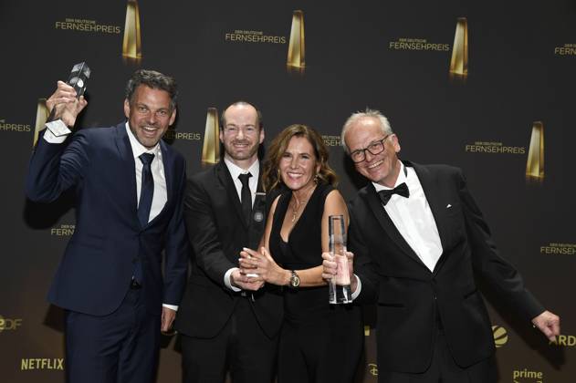 Das Team von Inas Nacht bei der Verleihung des Deutschen Fernsehpreises 2025 in den MMC Studios. Köln, 10.09.2025
