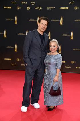 Wolfram Grandezka und Christine Urspruch bei der Ankunft zu der Verleihung des Deutschen Fernsehpreis in den MMC Studios in Koeln am 10.09.2025