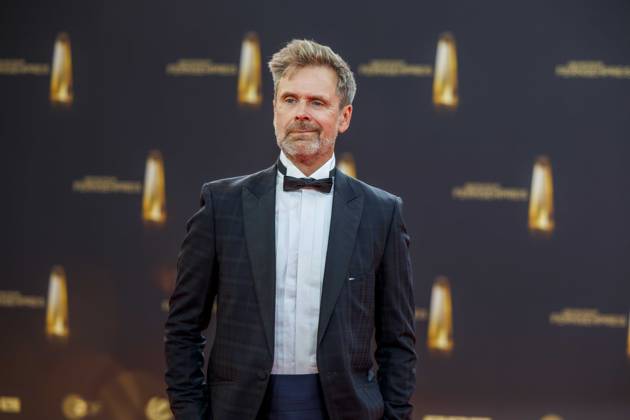 abb Matthias Matschke zu Gast auf dem roten Teppich bei der Verleihung Der Deutsche Fernsehpreis 2025 in den MMC Studios am 0.09.2025 in Koeln NRW Deutschland
