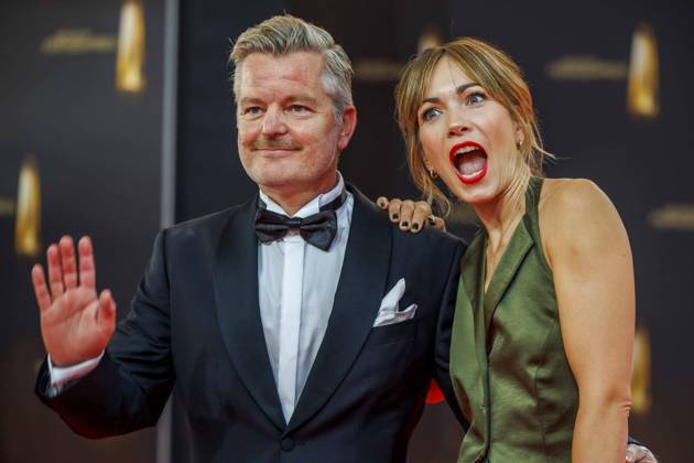 abb Andre Dietz mit Ehefrau Shari Dietz zu Gast auf dem roten Teppich bei der Verleihung Der Deutsche Fernsehpreis 2025 in den MMC Studios am 0.09.2025 in Koeln NRW Deutschland