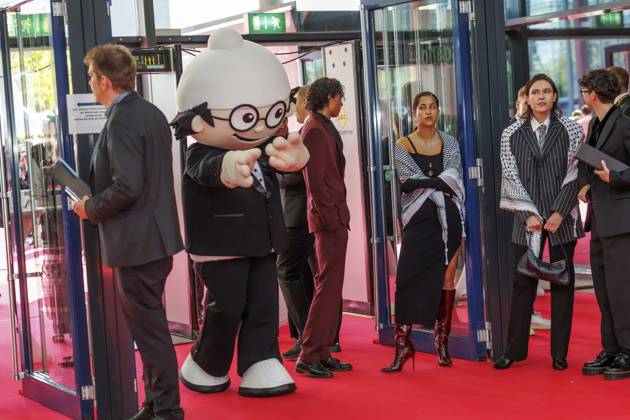 abb Mainzelmaennchen DET zu Gast auf dem roten Teppich bei der Verleihung Der Deutsche Fernsehpreis 2025 in den MMC Studios am 0.09.2025 in Koeln NRW Deutschland