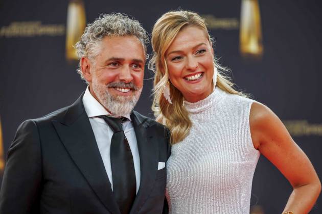 abb Roland Trettl und Miriam Hoeller zu Gast auf dem roten Teppich bei der Verleihung Der Deutsche Fernsehpreis 2025 in den MMC Studios am 0.09.2025 in Koeln NRW Deutschland