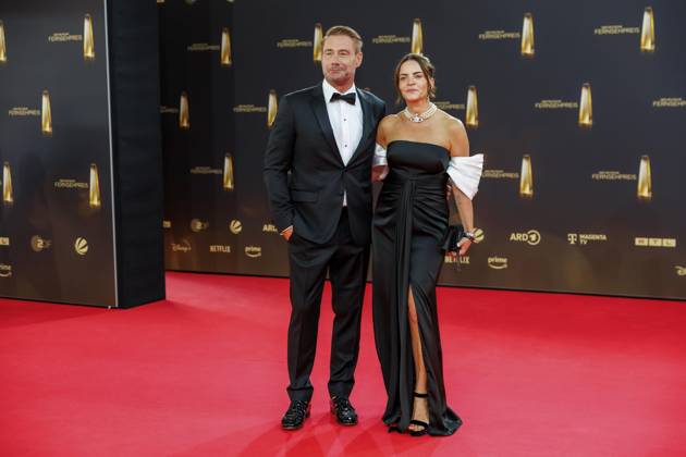 abb Julia Roentgen, Sasha Ehefrau zu Gast auf dem roten Teppich bei der Verleihung Der Deutsche Fernsehpreis 2025 in den MMC Studios am 0.09.2025 in Koeln NRW Deutschland