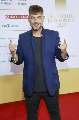 abb Nevio Passaro zu Gast auf dem roten Teppich bei der Verleihung des Deutschen Radiopreis 2025 in der Neuen Flora am 11.09.2025 in Hamburg Hamburg Deutschland