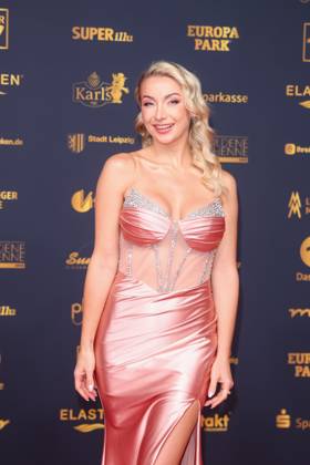 Award - Goldene Henne 2025 - Anna-Carina Woitschack bei der Goldenen Henne 2025 in der Messe Leipzig am 12.09.2025. Copyright: xEventpressxKochanx