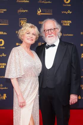 Award - Goldene Henne 2025 - Anne Kasprik und Oren Schmuckler bei der Goldenen Henne 2025 in der Messe Leipzig am 12.09.2025. Copyright: xEventpressxKochanx