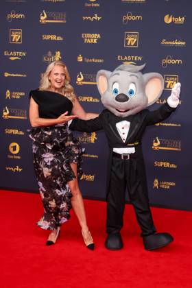 Award - Goldene Henne 2025 - Barbara Schöneberger und Europa Park Maus bei der Goldenen Henne 2025 in der Messe Leipzig am 12.09.2025. Copyright: xEventpressxKochanx