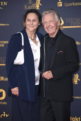 Hartmut Schulze-Gerlach mit Ehefrau Anja Schulze-Gerlach bei der 31. Verleihung der Goldenen Henne 2025 in der Leipziger Messe. Leipzig, 12.09.2025