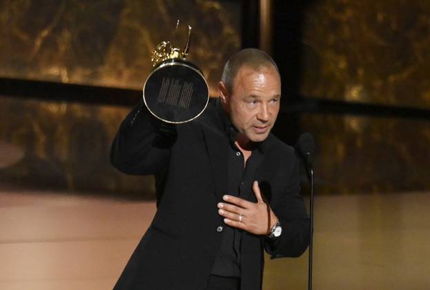 Stephen Graham accepts the Outstanding Lead Actor in a Limited or Anthology Series or Movie award for Adolescence onstage at the 77th annual Primetime Emmy Awards at the Peacock Theater in Los Angeles on Sunday, September 14, 2025.  LAP2025091430503 JIMxRUYMEN