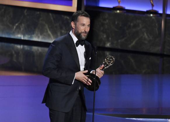 Noah Wyle accepts the Outstanding Lead Actor in a Drama Series award for The Pitt onstage at the 77th annual Primetime Emmy Awards at the Peacock Theater in Los Angeles on Sunday, September 14, 2025.  LAP202509145006 JIMxRUYMEN